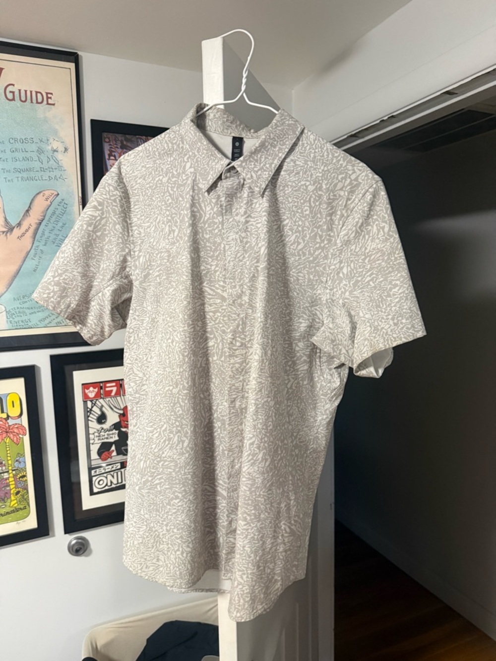 lululemon athletica Short-Sleeve Button-Down Shirt - Light Gray Print